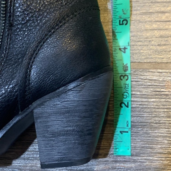 Very Cool Women’s Harley Davidson Ankle Boots🏍🏍 Excellent condition⭐️ Size 7 - Picture 12 of 12